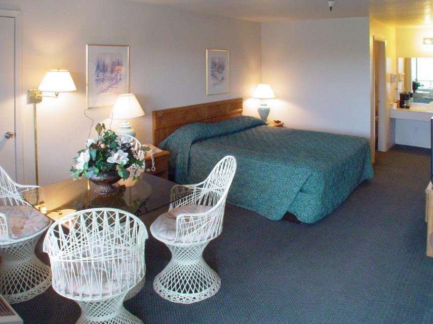 Applegate Inn Atwater Phòng bức ảnh